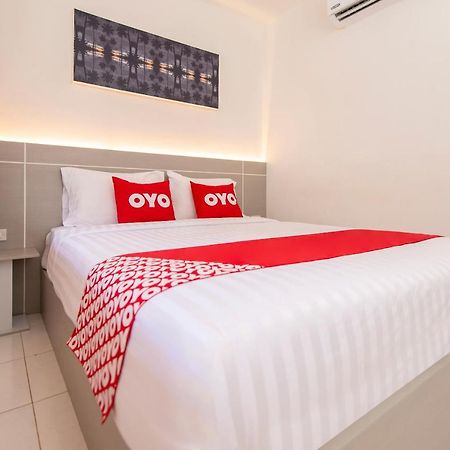 Hotel Oyo 328 Onion House Strand Kata Exterior foto